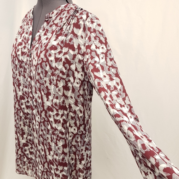 Alfred Sung long sleeved blouse. - Picture 2 of 8